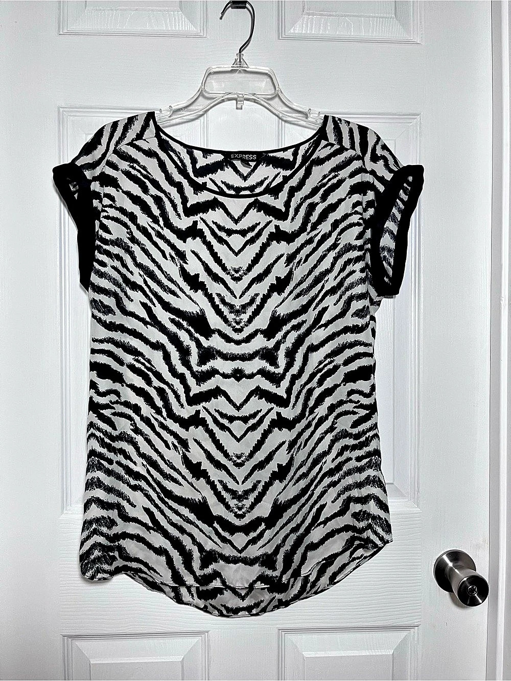 Express Zebra Print Blouse Black & White Size Small Like New